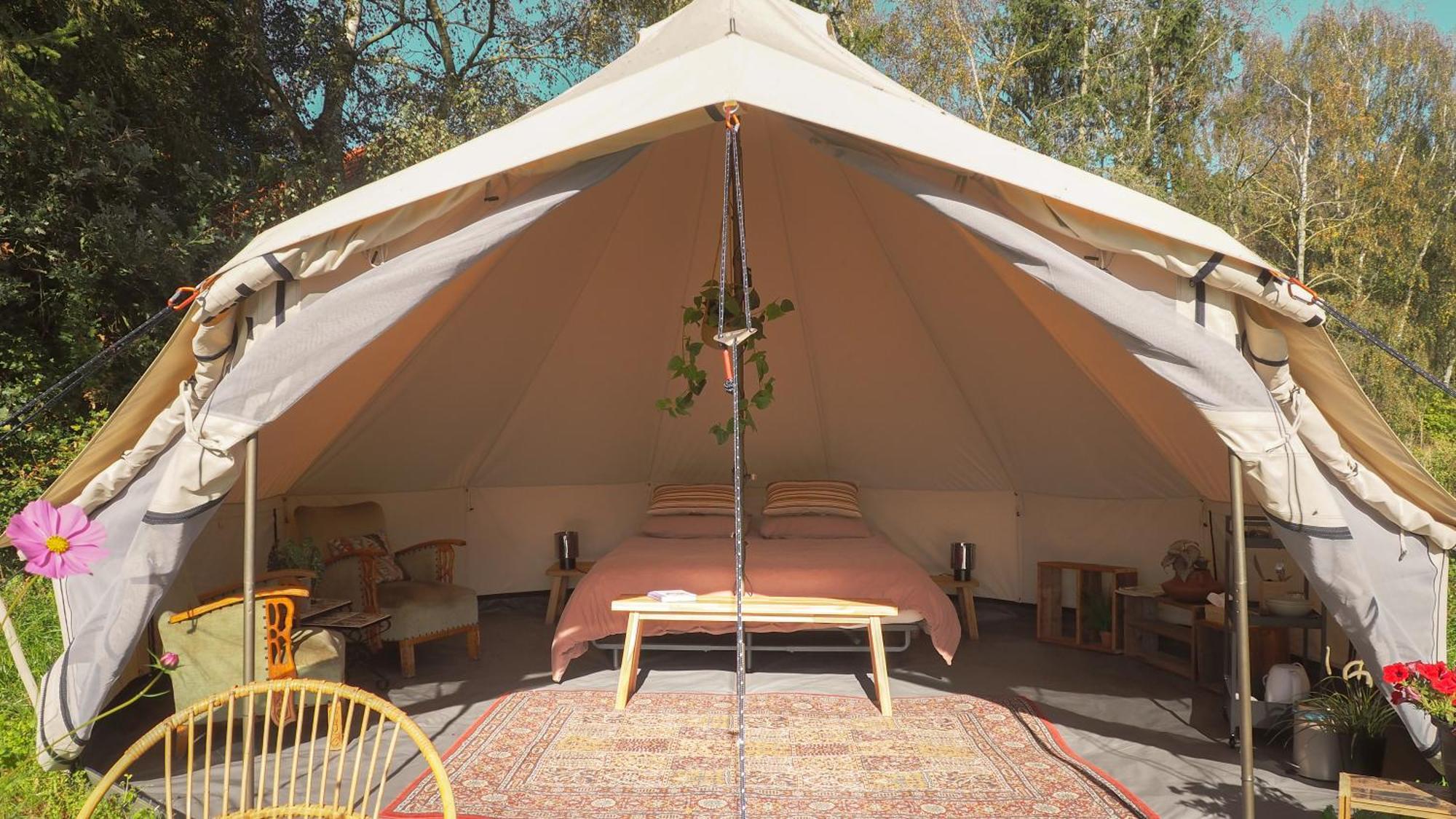 Bell Tent In Een Voedselbos Nederweert-Eind Exterior foto